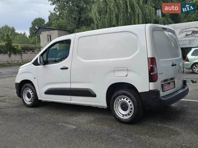Білий Опель Combo Cargo, об'ємом двигуна 1.5 л та пробігом 79 тис. км за 11550 $, фото 4 на Automoto.ua