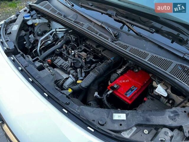 Белый Опель Combo Cargo, объемом двигателя 1.5 л и пробегом 126 тыс. км за 13300 $, фото 37 на Automoto.ua