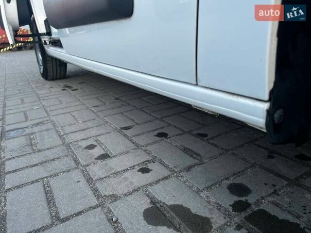 Белый Опель Combo Cargo, объемом двигателя 1.5 л и пробегом 126 тыс. км за 13300 $, фото 12 на Automoto.ua