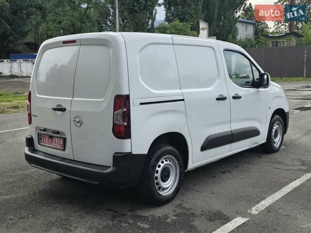Білий Опель Combo Cargo, об'ємом двигуна 1.5 л та пробігом 79 тис. км за 11550 $, фото 6 на Automoto.ua