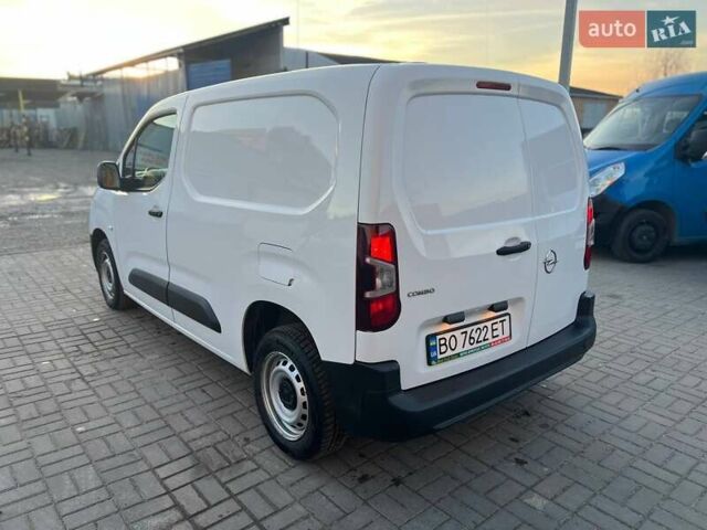 Белый Опель Combo Cargo, объемом двигателя 1.5 л и пробегом 126 тыс. км за 13300 $, фото 5 на Automoto.ua