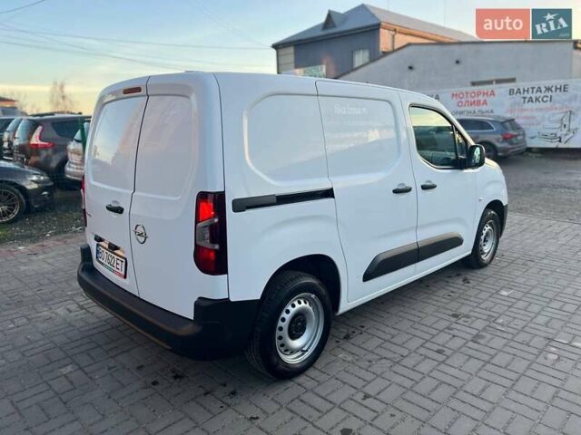 Белый Опель Combo Cargo, объемом двигателя 1.5 л и пробегом 126 тыс. км за 13300 $, фото 3 на Automoto.ua