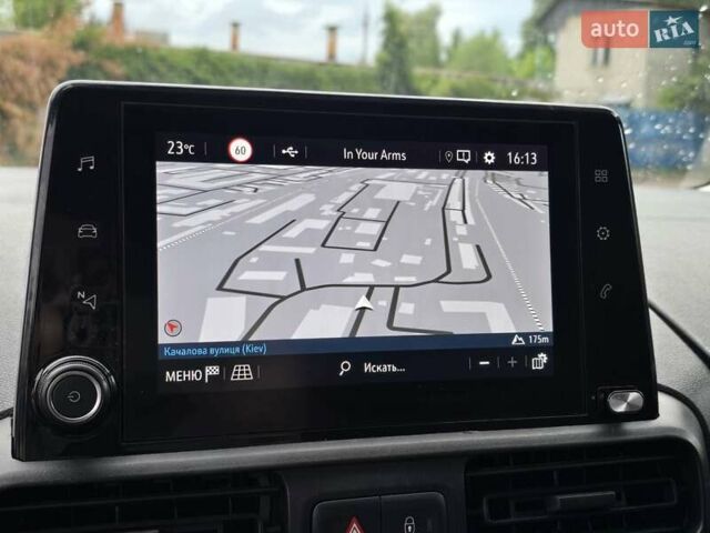 Белый Опель Combo Cargo, объемом двигателя 0 л и пробегом 93 тыс. км за 12450 $, фото 21 на Automoto.ua