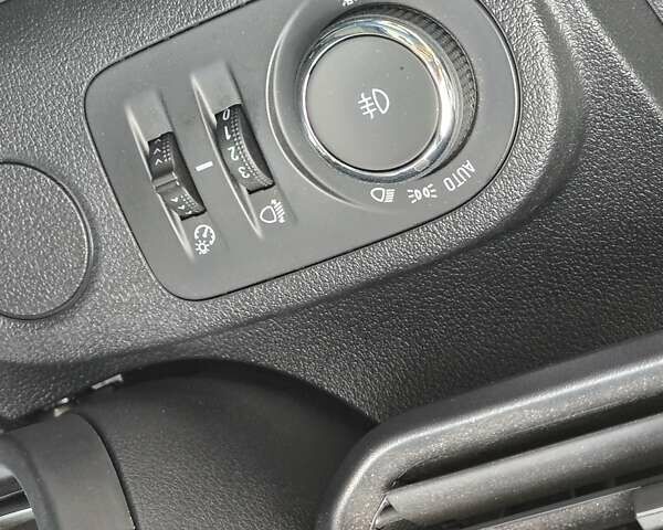 Білий Опель Combo Cargo, об'ємом двигуна 1.5 л та пробігом 79 тис. км за 11550 $, фото 26 на Automoto.ua