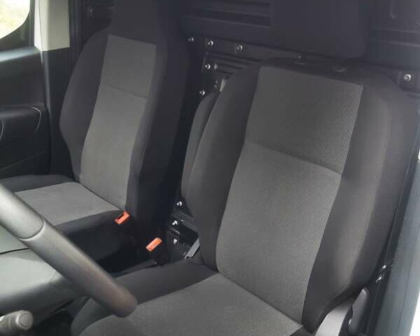 Білий Опель Combo Cargo, об'ємом двигуна 1.5 л та пробігом 79 тис. км за 8000 $, фото 21 на Automoto.ua