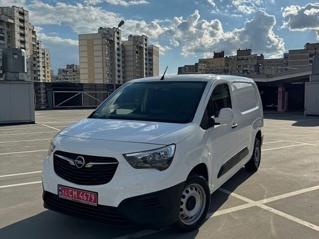 Белый Опель Combo Cargo, объемом двигателя 1.5 л и пробегом 177 тыс. км за 13500 $, фото 6 на Automoto.ua