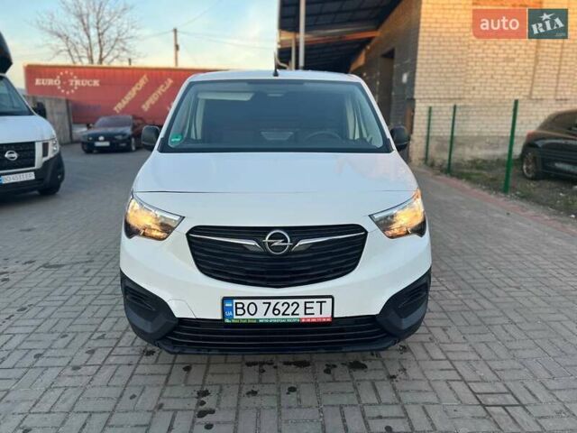 Белый Опель Combo Cargo, объемом двигателя 1.5 л и пробегом 126 тыс. км за 13300 $, фото 7 на Automoto.ua