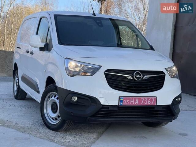 Білий Опель Combo Cargo, об'ємом двигуна 1.5 л та пробігом 146 тис. км за 12500 $, фото 23 на Automoto.ua