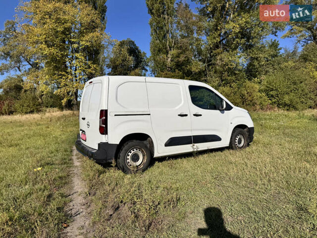 Белый Опель Combo Cargo, объемом двигателя 0 л и пробегом 124 тыс. км за 11995 $, фото 8 на Automoto.ua