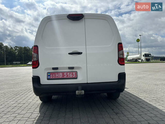 Білий Опель Combo Cargo, об'ємом двигуна 1.5 л та пробігом 149 тис. км за 12600 $, фото 12 на Automoto.ua