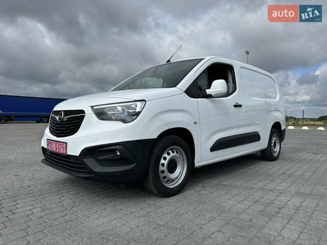 Білий Опель Combo Cargo, об'ємом двигуна 1.5 л та пробігом 149 тис. км за 12600 $, фото 1 на Automoto.ua