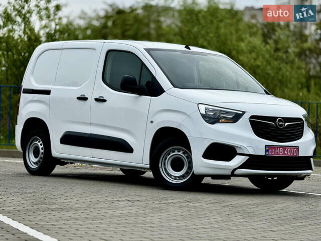 Білий Опель Combo Cargo, об'ємом двигуна 1.5 л та пробігом 154 тис. км за 10700 $, фото 11 на Automoto.ua