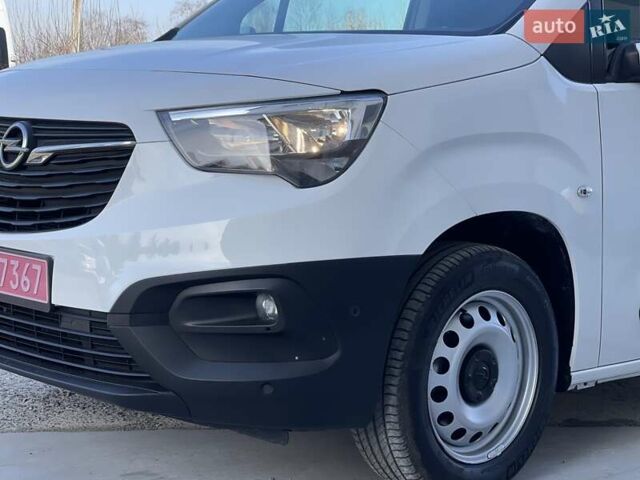 Білий Опель Combo Cargo, об'ємом двигуна 1.5 л та пробігом 146 тис. км за 12500 $, фото 9 на Automoto.ua