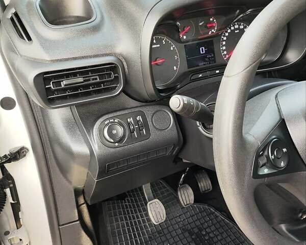 Білий Опель Combo Cargo, об'ємом двигуна 1.5 л та пробігом 188 тис. км за 11600 $, фото 26 на Automoto.ua