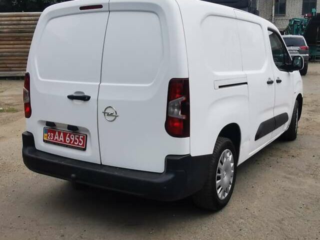 Белый Опель Combo Cargo, объемом двигателя 0 л и пробегом 79 тыс. км за 8000 $, фото 7 на Automoto.ua