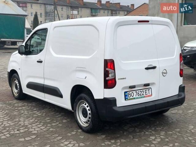 Білий Опель Combo Cargo, об'ємом двигуна 1.5 л та пробігом 126 тис. км за 13000 $, фото 4 на Automoto.ua