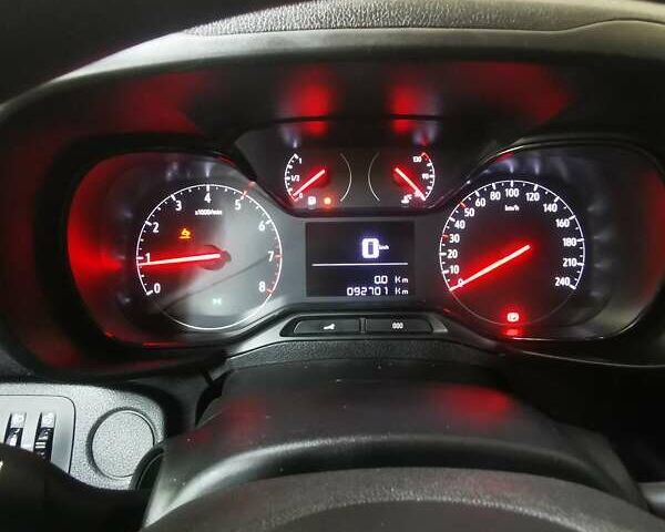 Белый Опель Combo Cargo, объемом двигателя 0 л и пробегом 79 тыс. км за 8000 $, фото 20 на Automoto.ua