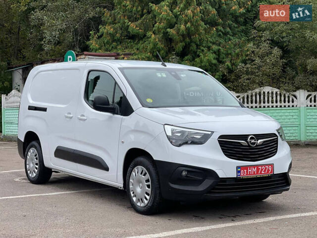Белый Опель Combo Cargo, объемом двигателя 1.5 л и пробегом 230 тыс. км за 11800 $, фото 6 на Automoto.ua