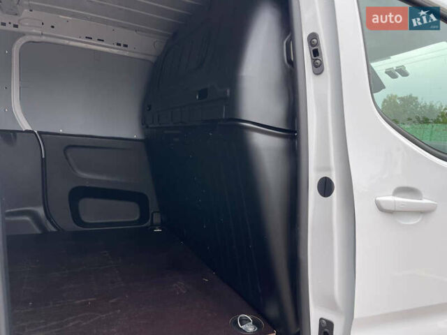 Белый Опель Combo Cargo, объемом двигателя 1.5 л и пробегом 230 тыс. км за 11800 $, фото 27 на Automoto.ua