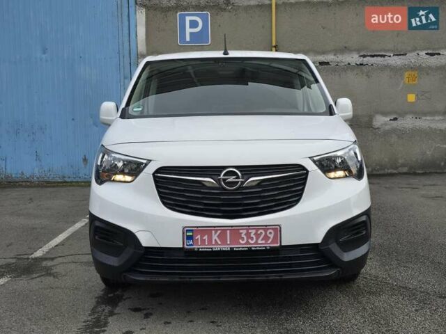 Белый Опель Combo Cargo, объемом двигателя 1.5 л и пробегом 100 тыс. км за 14900 $, фото 12 на Automoto.ua