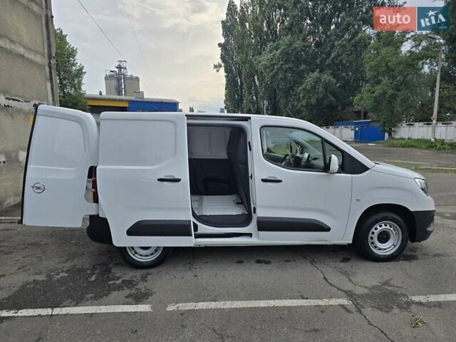 Белый Опель Combo Cargo, объемом двигателя 1.5 л и пробегом 100 тыс. км за 14900 $, фото 23 на Automoto.ua