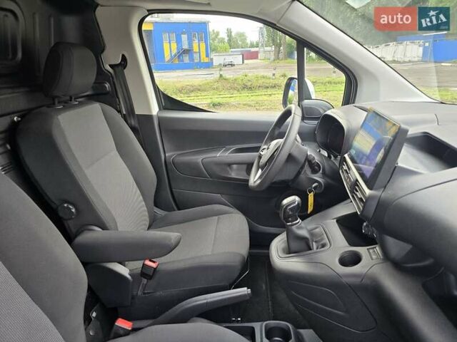 Белый Опель Combo Cargo, объемом двигателя 1.5 л и пробегом 100 тыс. км за 14900 $, фото 31 на Automoto.ua
