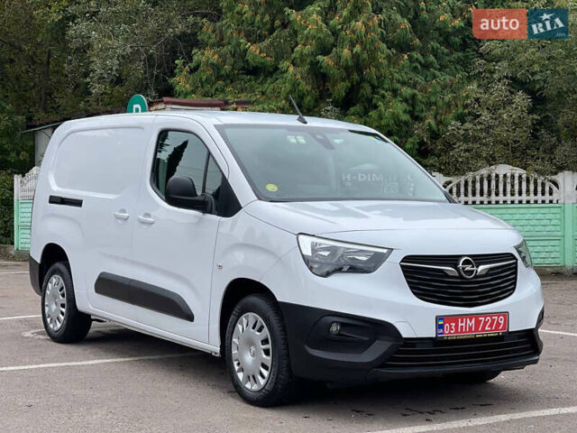 Белый Опель Combo Cargo, объемом двигателя 1.5 л и пробегом 230 тыс. км за 11800 $, фото 5 на Automoto.ua