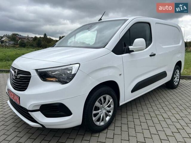 Білий Опель Combo Cargo, об'ємом двигуна 1.5 л та пробігом 60 тис. км за 13999 $, фото 4 на Automoto.ua