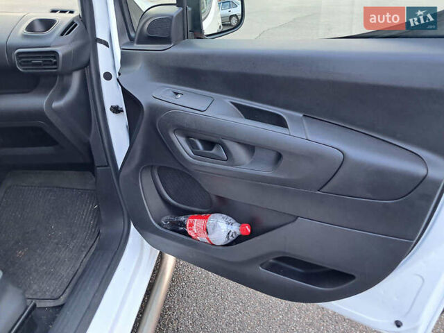 Опель Combo Cargo 2022 в Гадяче на Automoto.ua Белый Опель Combo Cargo, объемом двигателя 1.5 л и пробегом 120 тыс. км за 15750 $, фото 19 на Automoto.ua