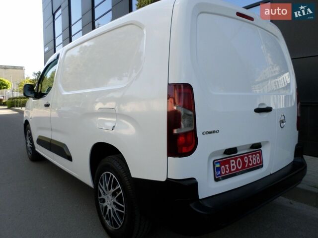 Білий Опель Combo Cargo, об'ємом двигуна 1.6 л та пробігом 215 тис. км за 15400 $, фото 7 на Automoto.ua