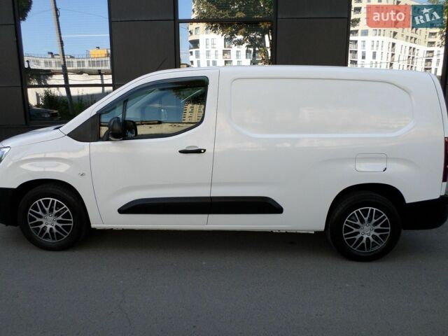 Білий Опель Combo Cargo, об'ємом двигуна 1.6 л та пробігом 215 тис. км за 15400 $, фото 4 на Automoto.ua