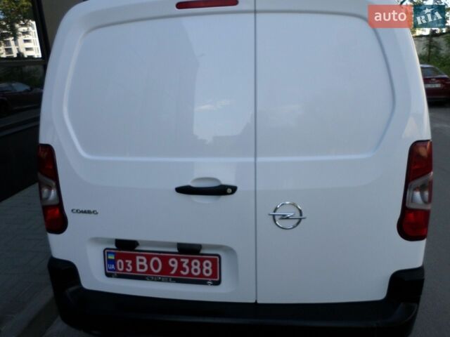 Білий Опель Combo Cargo, об'ємом двигуна 1.6 л та пробігом 215 тис. км за 15400 $, фото 16 на Automoto.ua