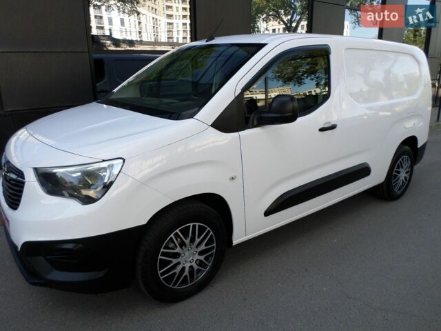 Білий Опель Combo Cargo, об'ємом двигуна 1.6 л та пробігом 215 тис. км за 15400 $, фото 1 на Automoto.ua