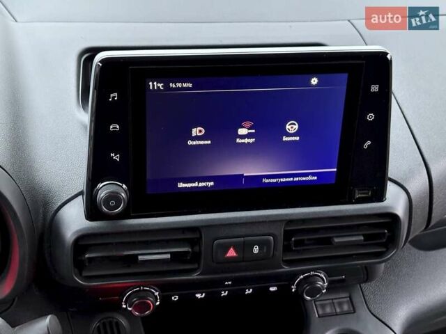 Білий Опель Combo Cargo, об'ємом двигуна 1.5 л та пробігом 96 тис. км за 21000 $, фото 53 на Automoto.ua