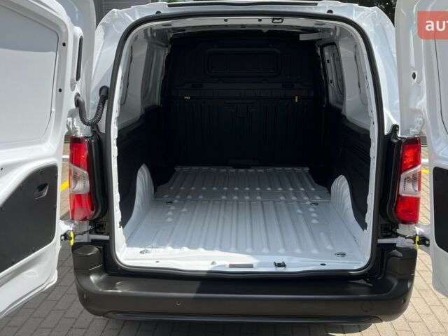 купить новое авто Опель Combo Cargo 2024 года от официального дилера OPEL VIPOS Опель фото