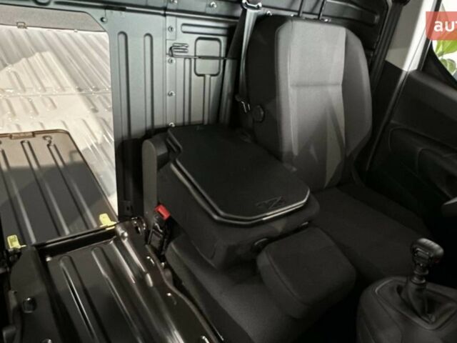 купити нове авто Опель Combo Cargo 2024 року від офіційного дилера Ньютон Авто Місто Опель фото
