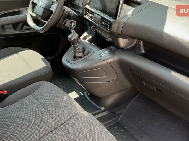 купить новое авто Опель Combo Cargo 2024 года от официального дилера OPEL VIPOS Опель фото