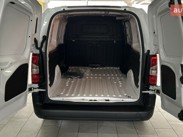 Опель Combo Cargo, объемом двигателя 1.5 л и пробегом 0 тыс. км за 24168 $, фото 8 на Automoto.ua