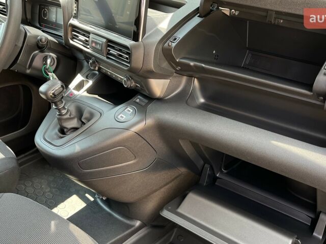 купить новое авто Опель Combo Cargo 2025 года от официального дилера OPEL VIPOS Опель фото