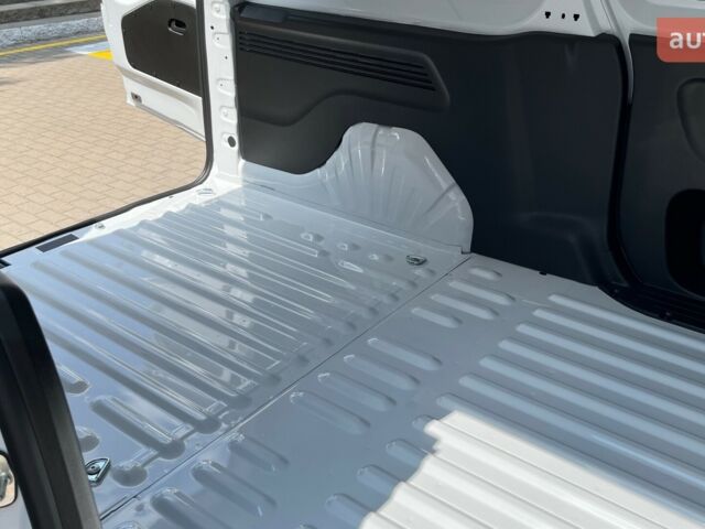 купить новое авто Опель Combo Cargo 2025 года от официального дилера OPEL VIPOS Опель фото