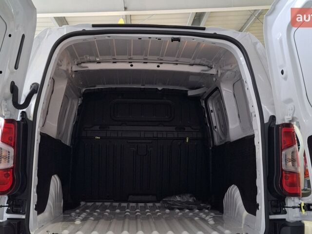 купить новое авто Опель Combo Cargo 2025 года от официального дилера Ньютон Авто Місто Опель фото