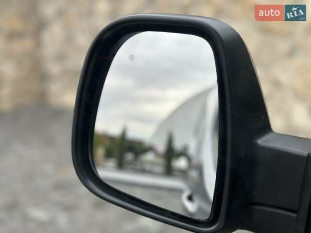 Серый Опель Combo Cargo, объемом двигателя 1.5 л и пробегом 300 тыс. км за 12500 $, фото 27 на Automoto.ua