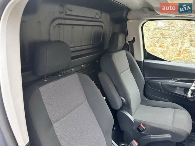 Серый Опель Combo Cargo, объемом двигателя 1.5 л и пробегом 300 тыс. км за 12500 $, фото 17 на Automoto.ua