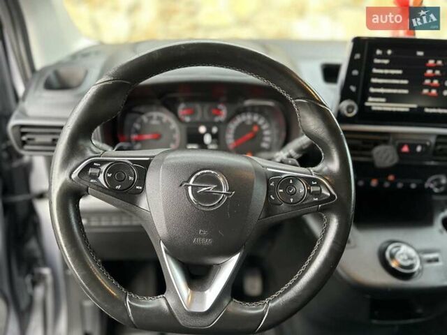 Серый Опель Combo Cargo, объемом двигателя 1.5 л и пробегом 300 тыс. км за 12500 $, фото 26 на Automoto.ua