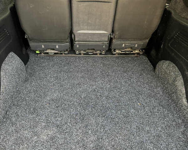 Серый Опель Combo Cargo, объемом двигателя 1.5 л и пробегом 177 тыс. км за 14800 $, фото 8 на Automoto.ua