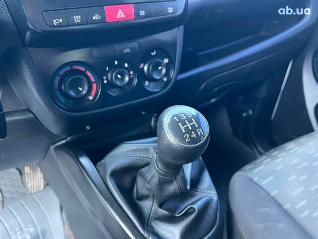 Опель Combo Life 2013 в Львове на Automoto.ua Белый Опель Combo Life, объемом двигателя 1.3 л и пробегом 242 тыс. км за 7990 $, фото 25 на Automoto.ua