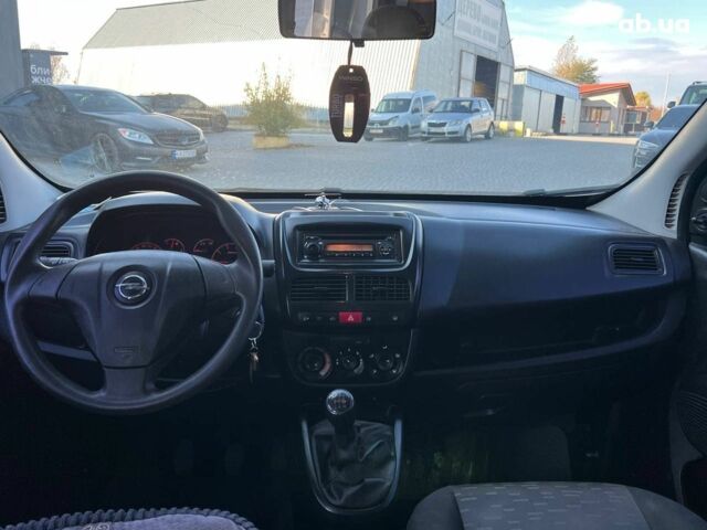 Опель Combo Life 2013 в Львове на Automoto.ua Белый Опель Combo Life, объемом двигателя 1.3 л и пробегом 242 тыс. км за 7990 $, фото 29 на Automoto.ua