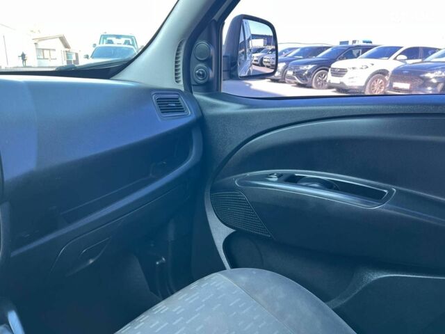 Опель Combo Life 2013 в Львове на Automoto.ua Белый Опель Combo Life, объемом двигателя 1.3 л и пробегом 242 тыс. км за 7990 $, фото 26 на Automoto.ua