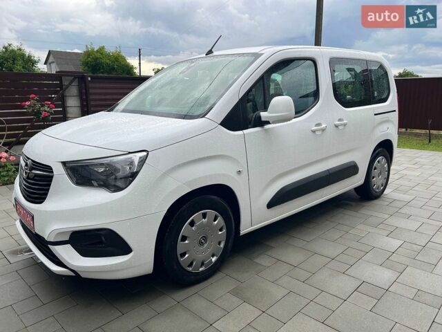 Белый Опель Combo Life, объемом двигателя 1.5 л и пробегом 208 тыс. км за 12400 $, фото 20 на Automoto.ua