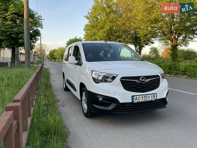 Білий Опель Combo Life, об'ємом двигуна 1.5 л та пробігом 142 тис. км за 16500 $, фото 2 на Automoto.ua